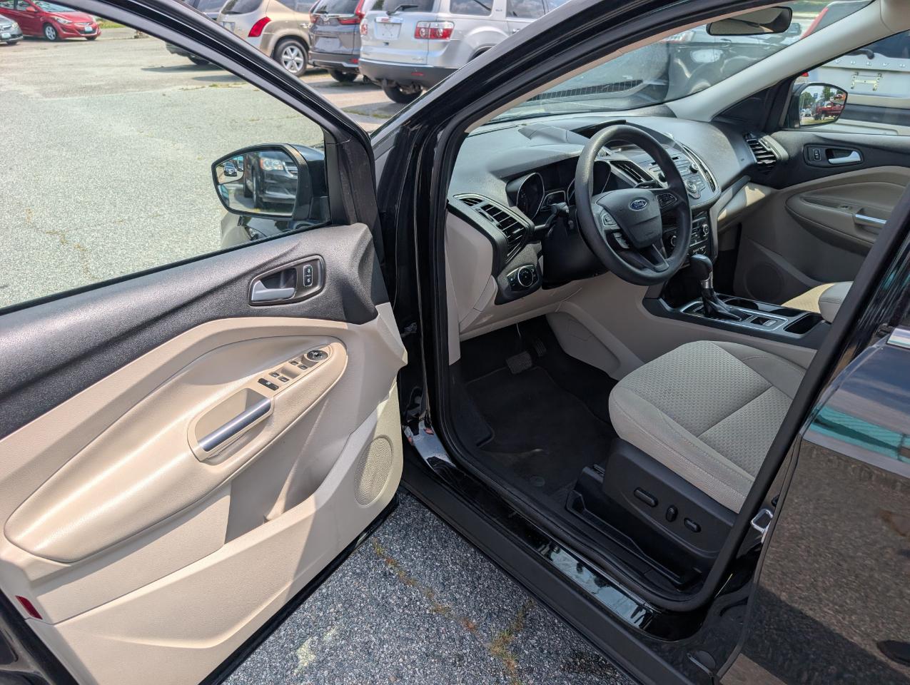 Ford Escape SE FWD 2017