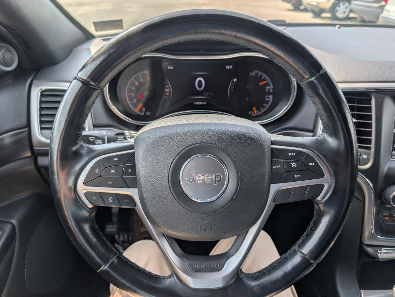 Jeep Grand Cherokee Laredo E 4x4 2021