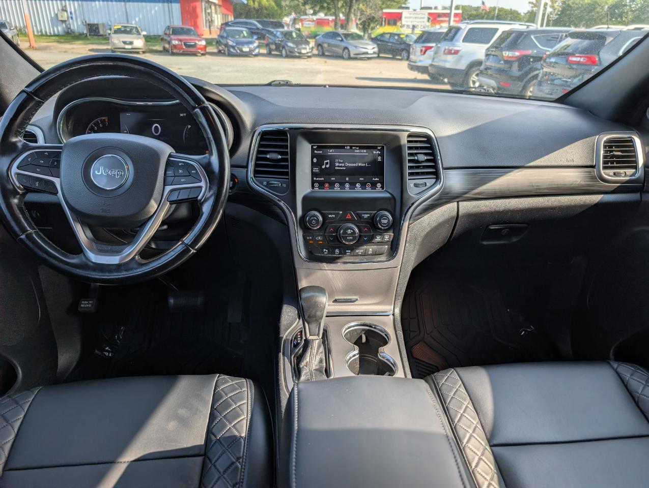 Jeep Grand Cherokee Laredo E 4x4 2021