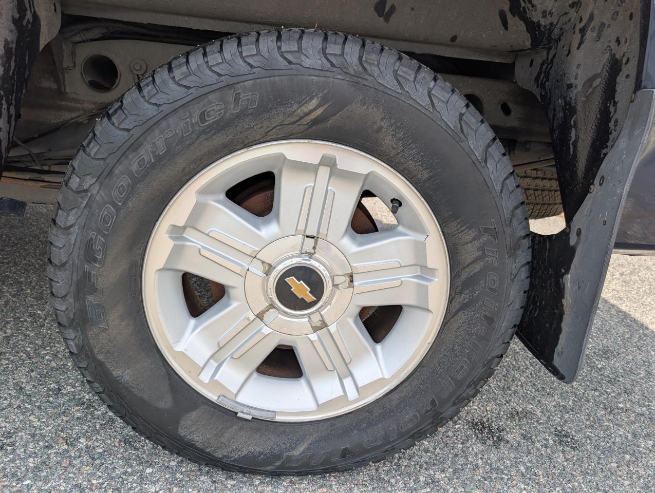 Chevrolet Silverado 1500 4WD Crew Cab 143.5" LT 2011