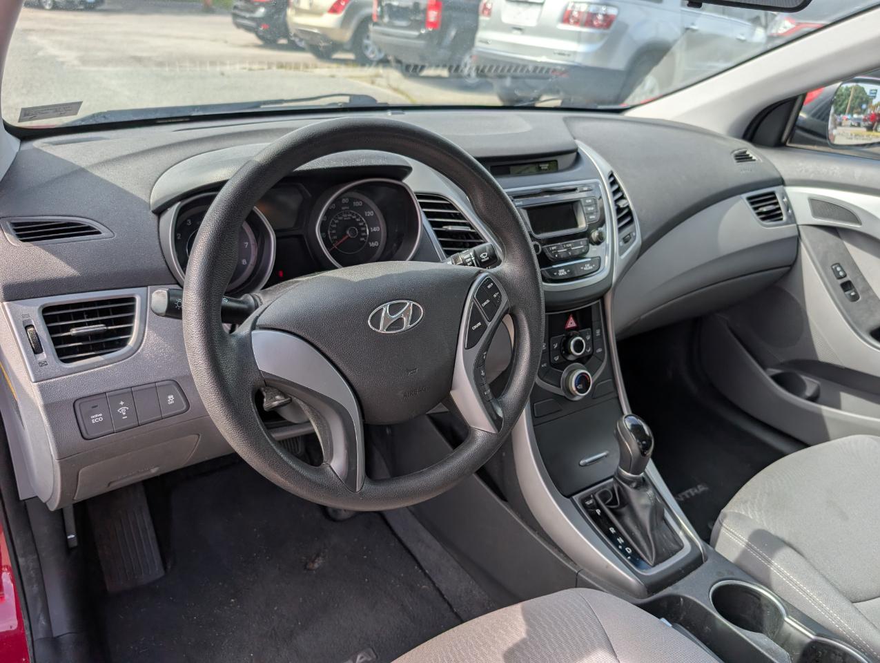 Hyundai Elantra  2015