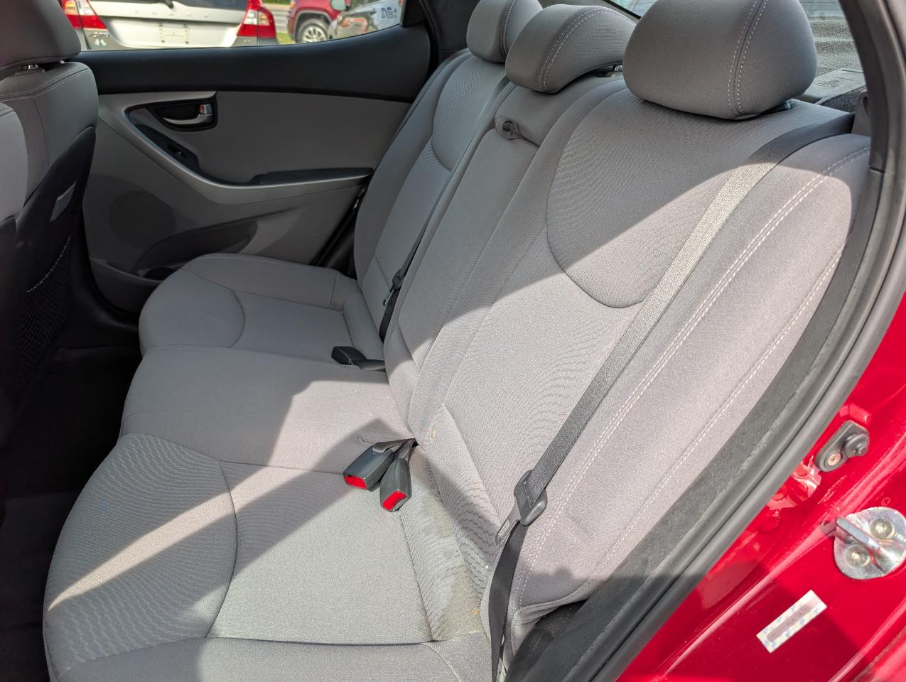 Hyundai Elantra  2015