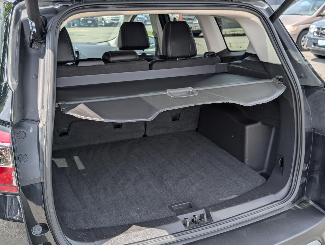 Ford Escape Titanium 4WD 2017