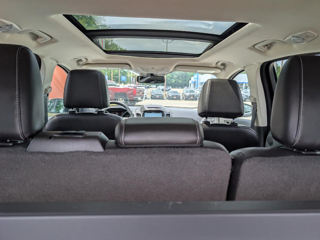 Ford Escape Titanium 4WD 2017