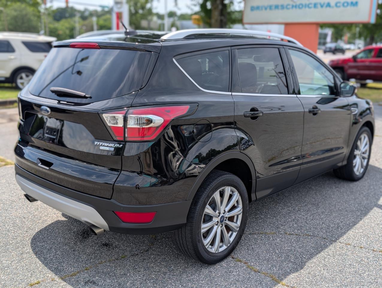 Ford Escape Titanium 4WD 2017