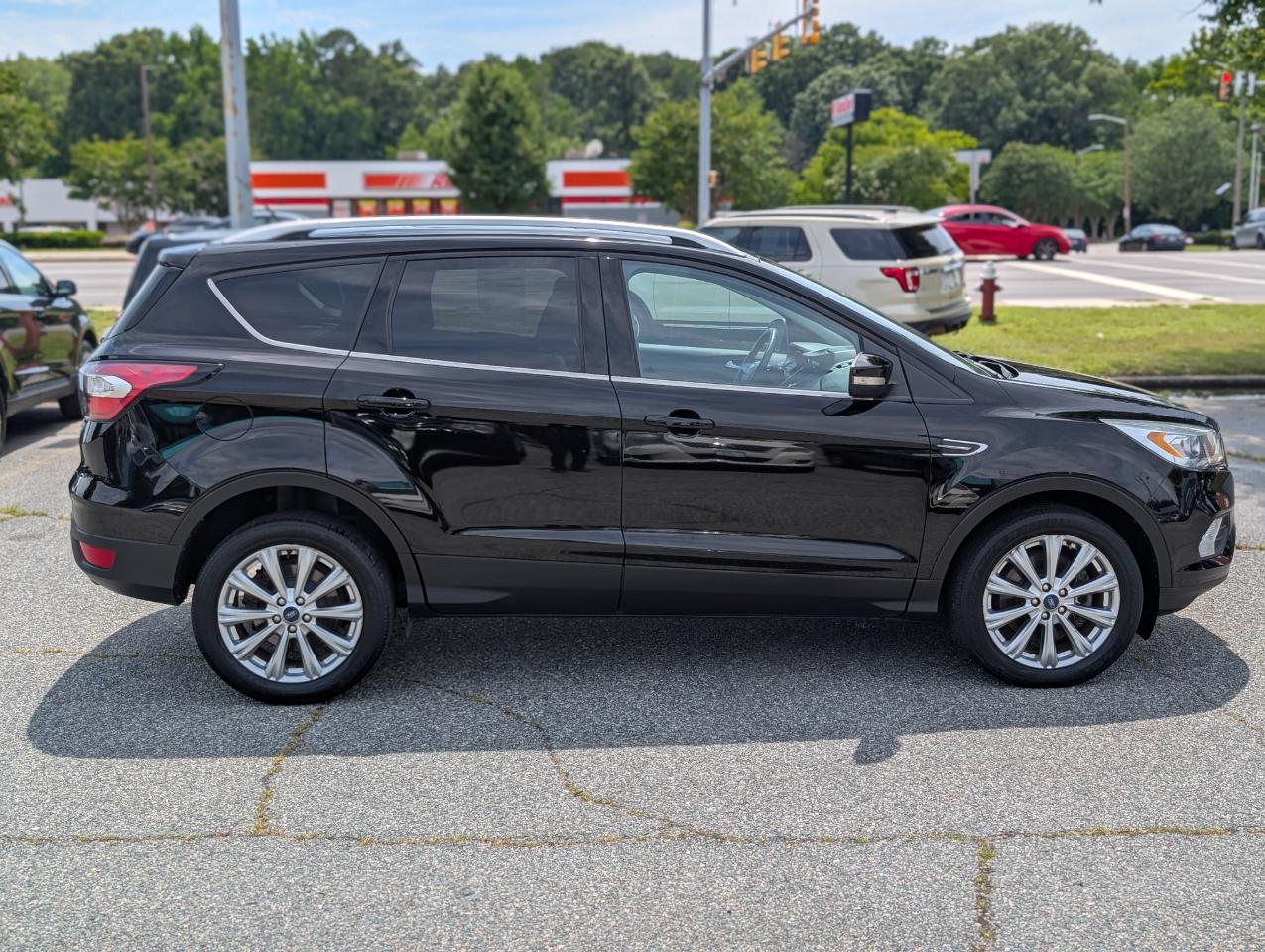 Ford Escape Titanium 4WD 2017