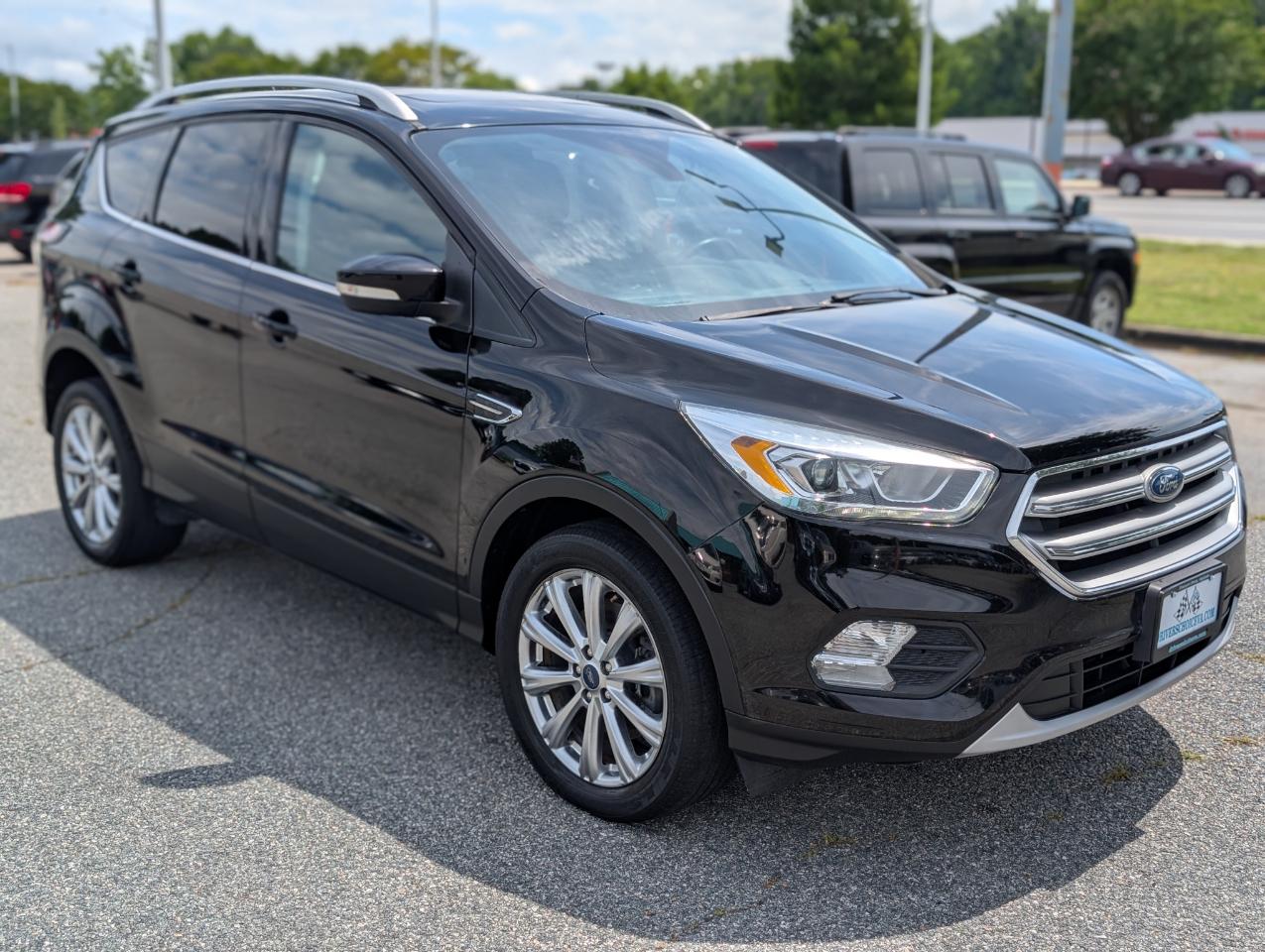 Ford Escape Titanium 4WD 2017