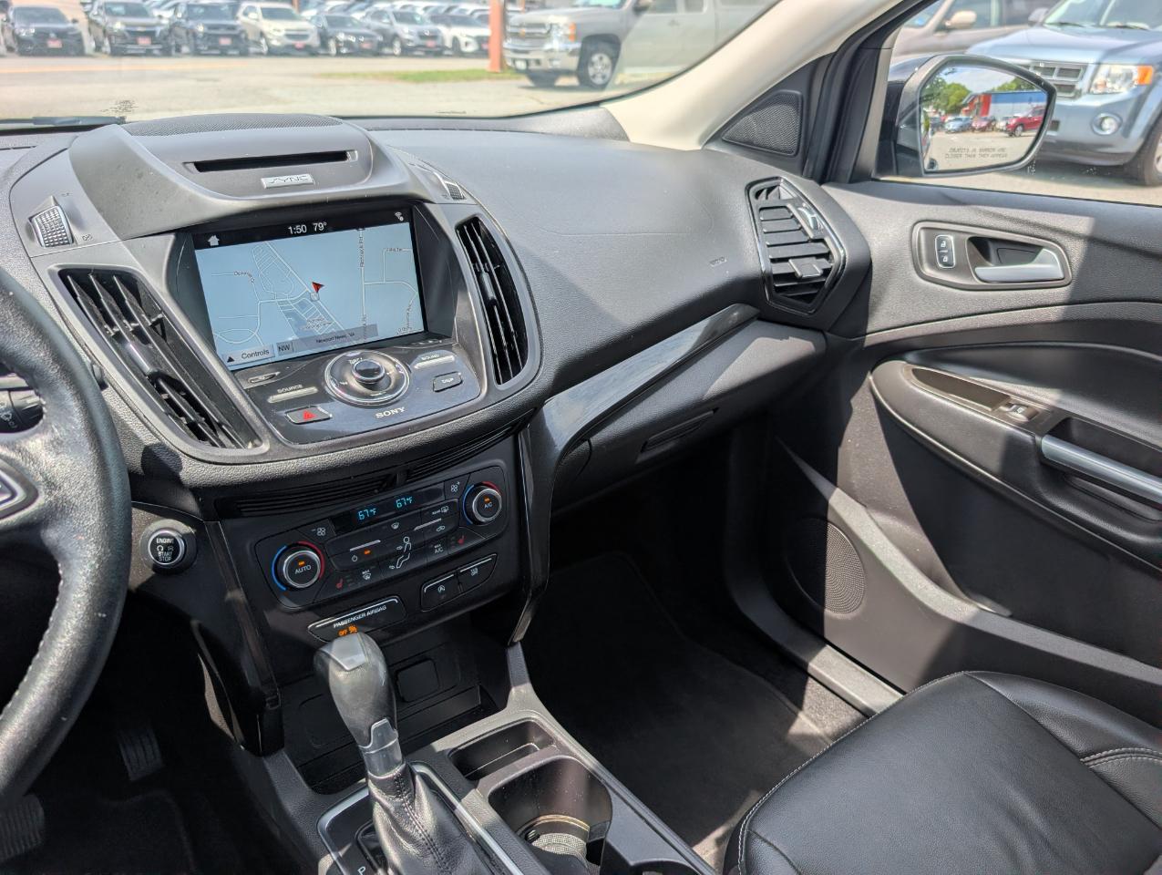 Ford Escape Titanium 4WD 2017