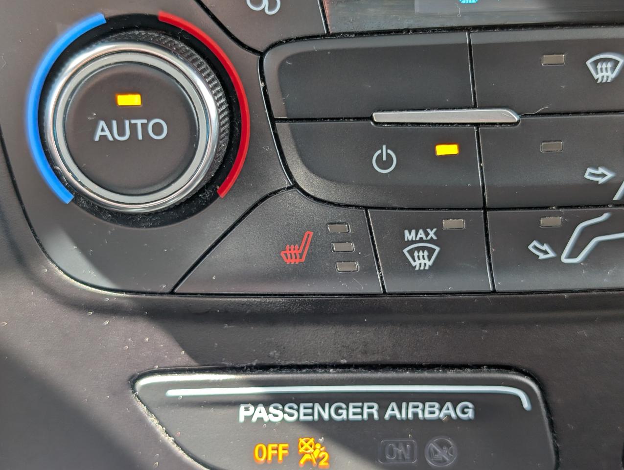 Ford Escape Titanium 4WD 2017