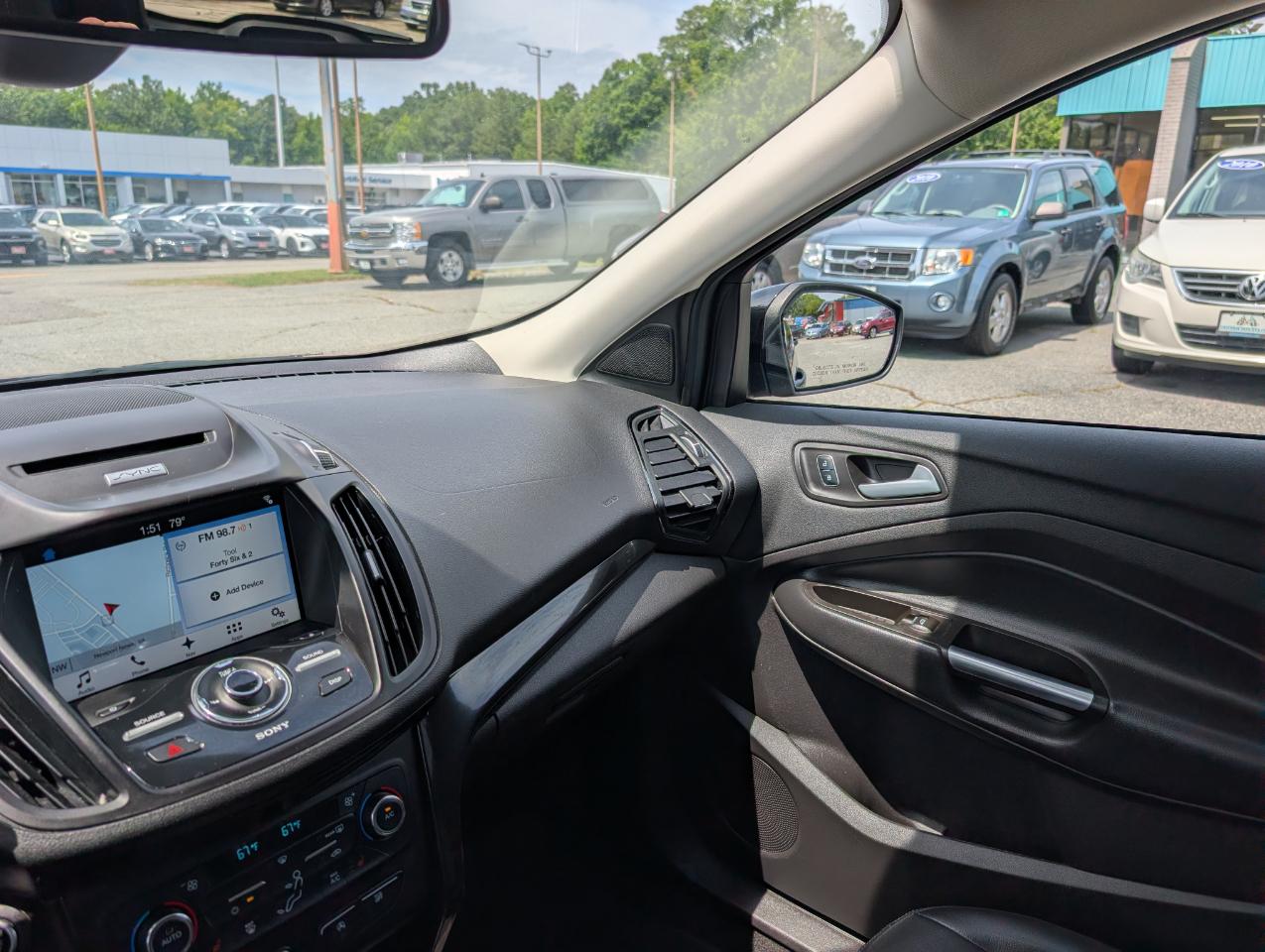 Ford Escape Titanium 4WD 2017