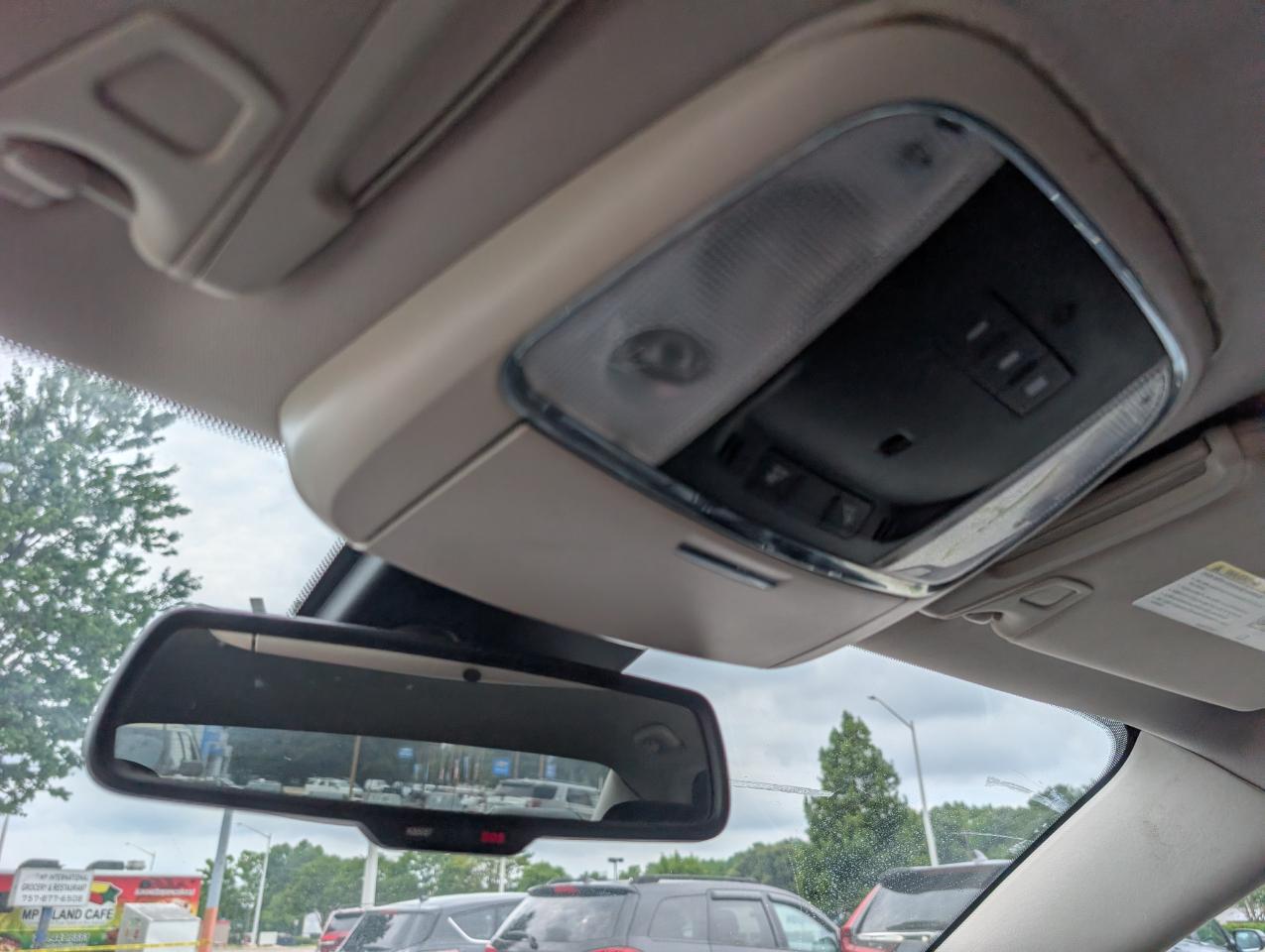 Chrysler 300 Touring L RWD 2021