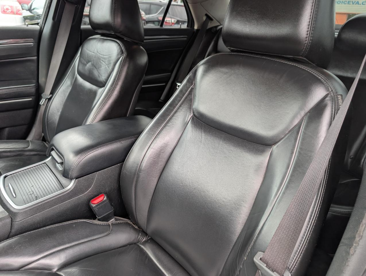 Chrysler 300 Touring L RWD 2021