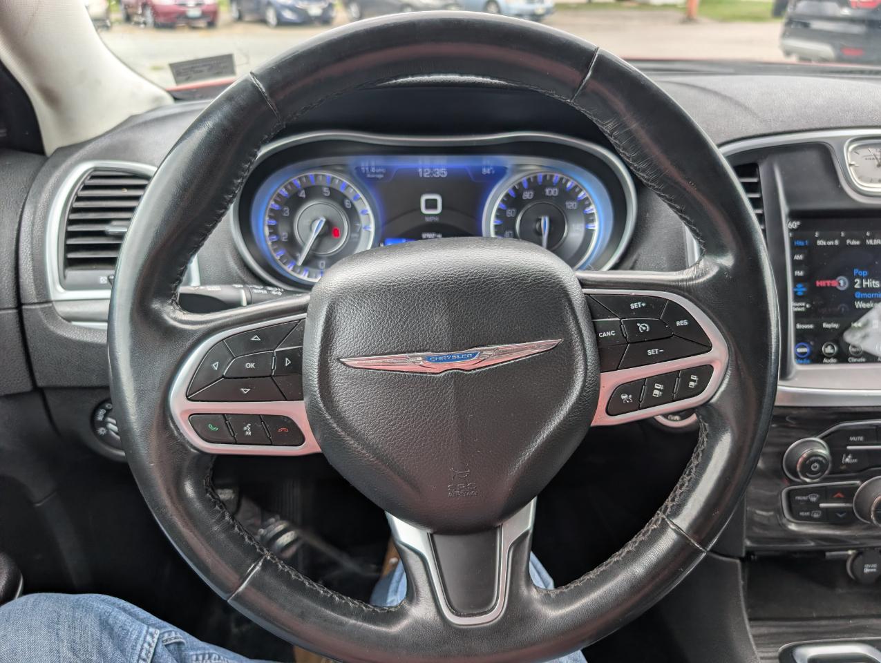 Chrysler 300 Touring L RWD 2021
