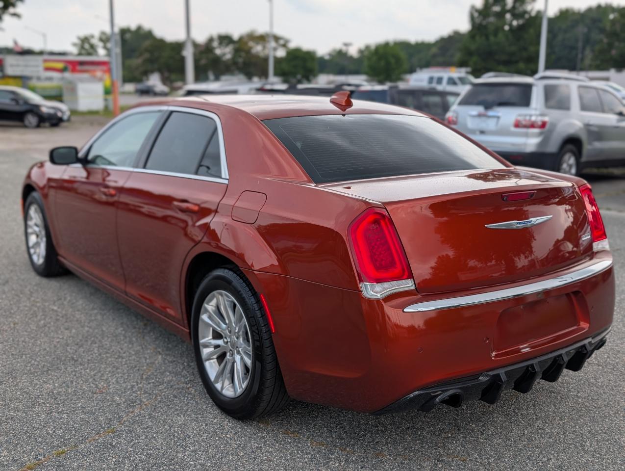 Chrysler 300 Touring L RWD 2021