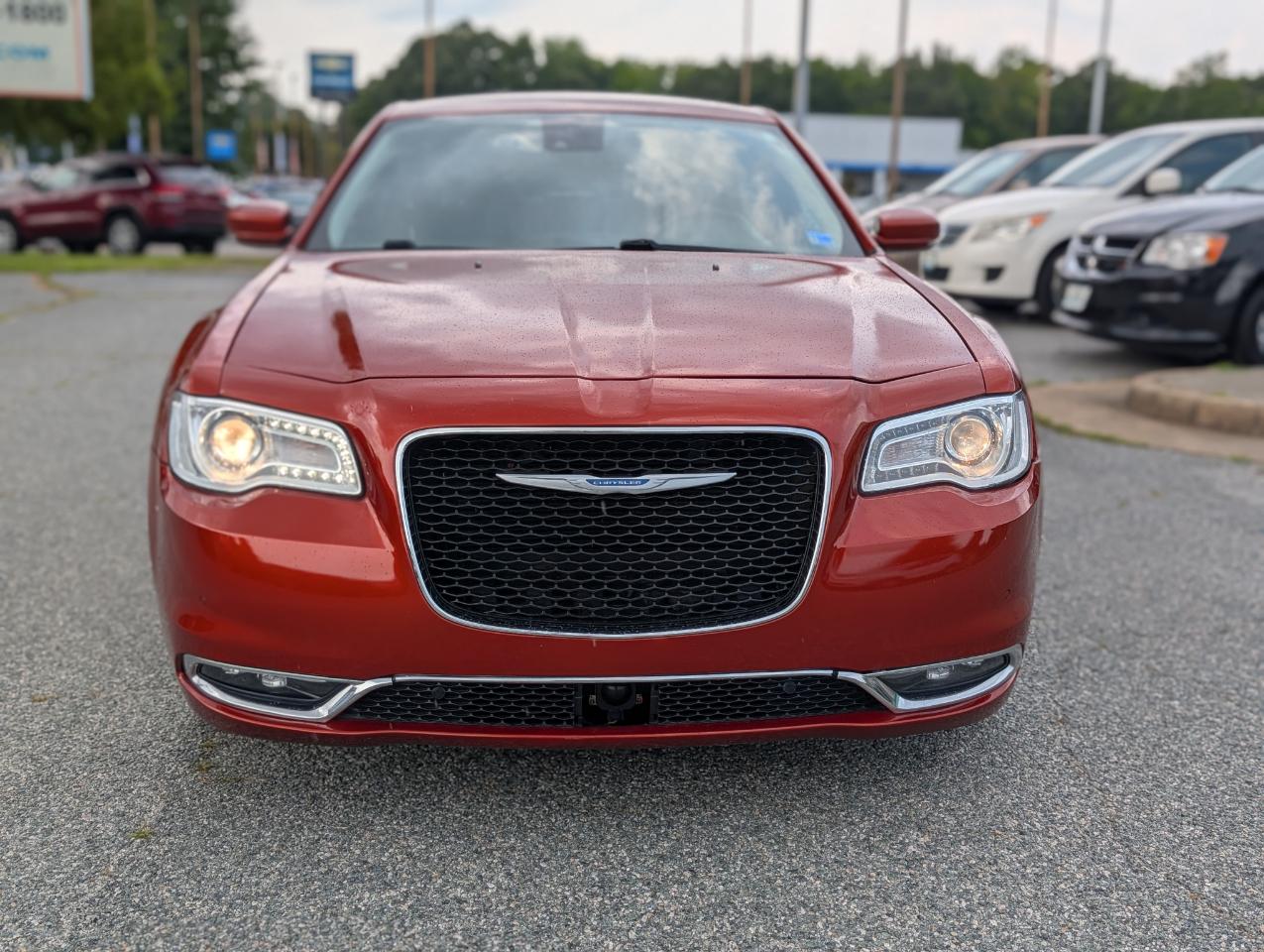 Chrysler 300 Touring L RWD 2021