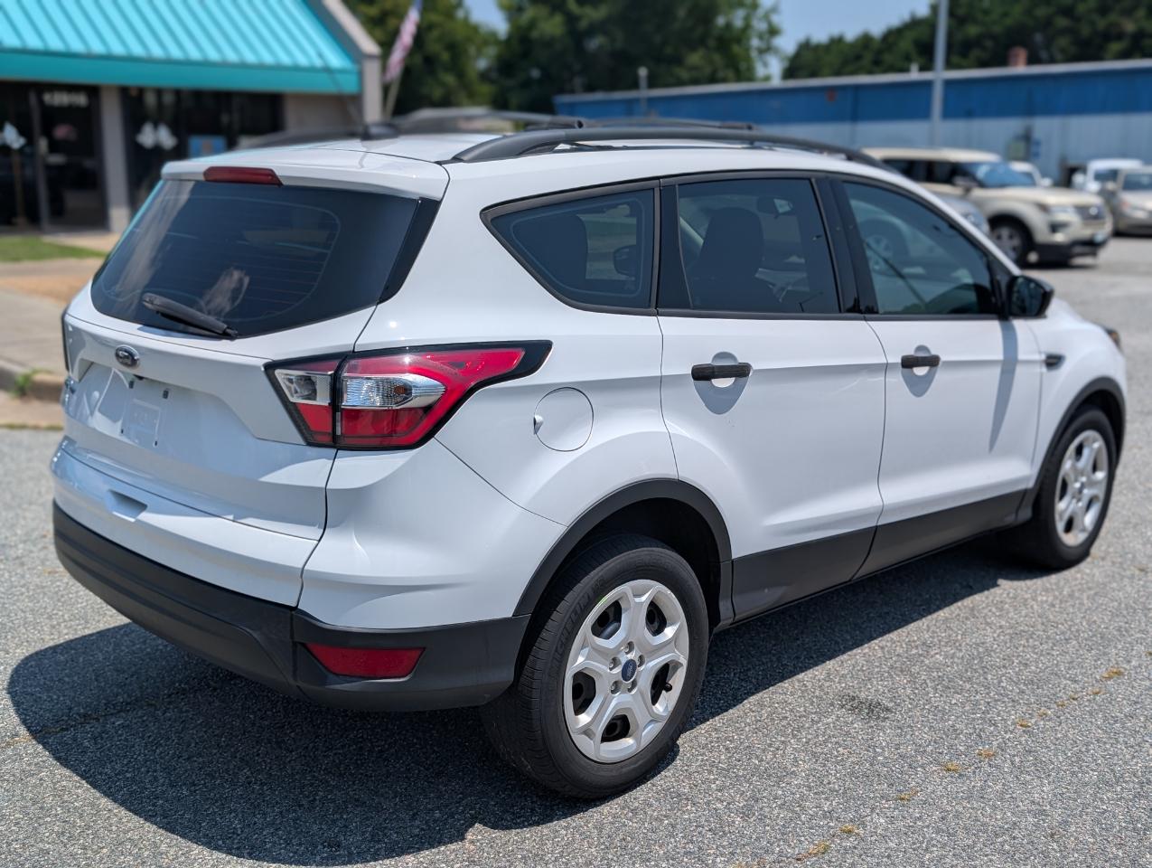 Ford Escape S FWD 2018