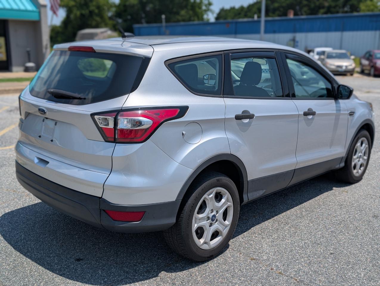 Ford Escape S FWD 2018