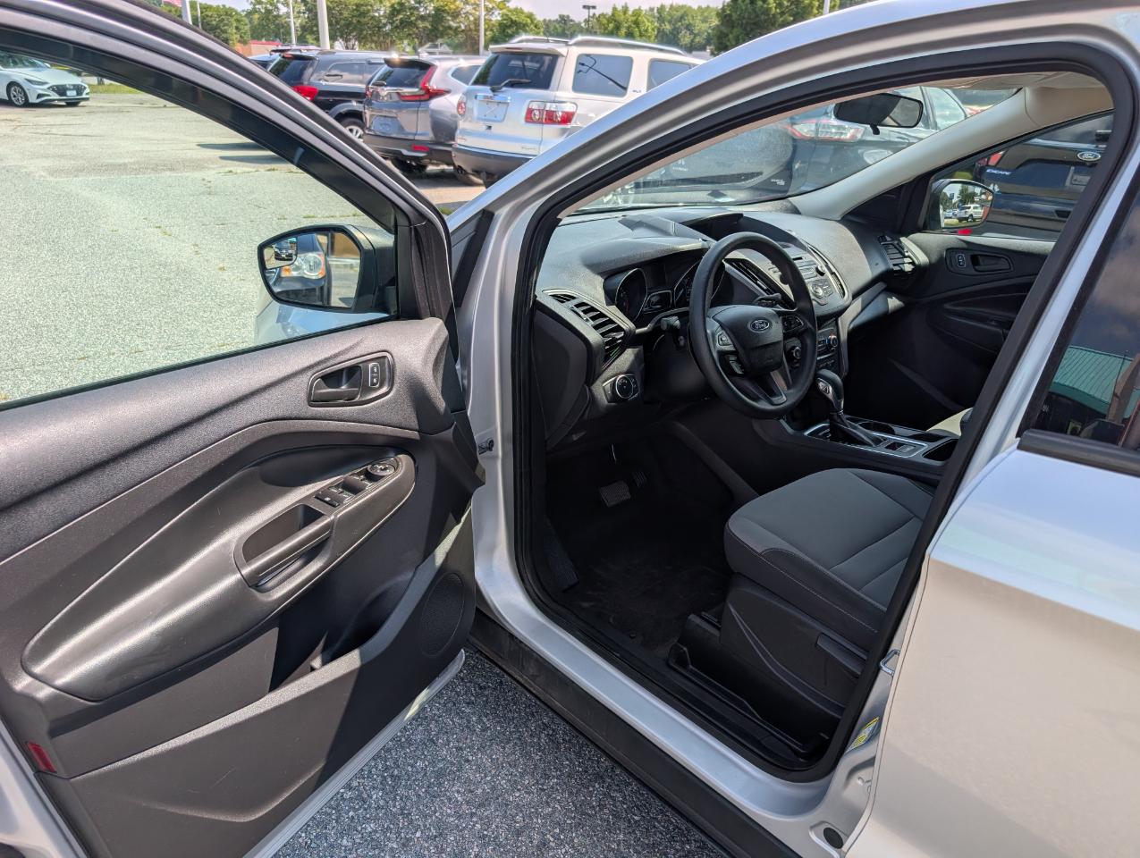 Ford Escape S FWD 2018
