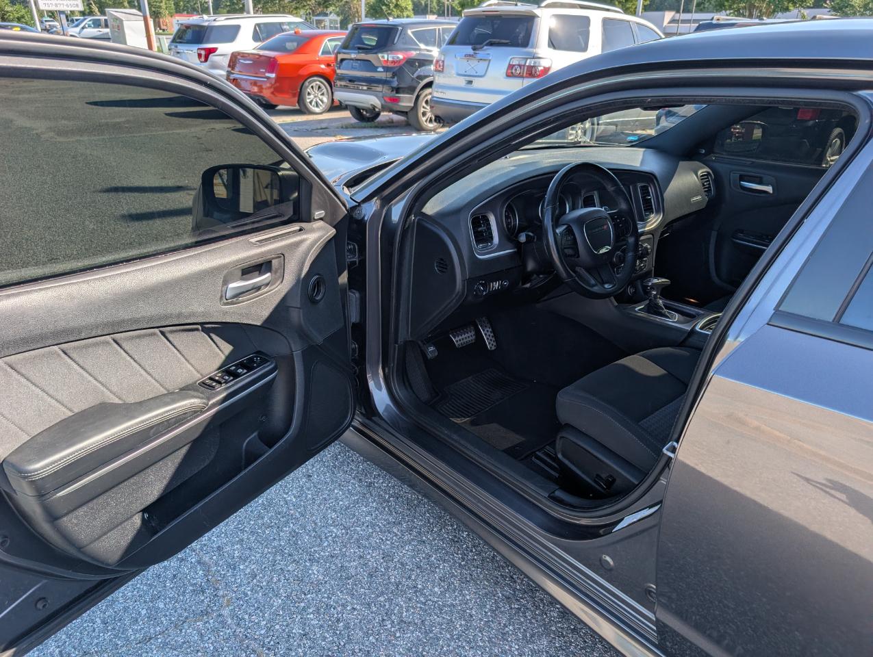Dodge Charger  2019