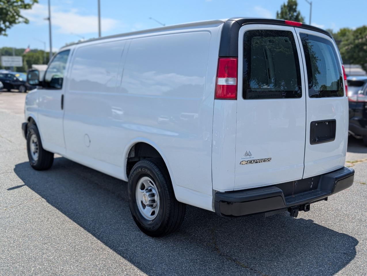 Chevrolet Express Cargo Van RWD 2500 135" 2021