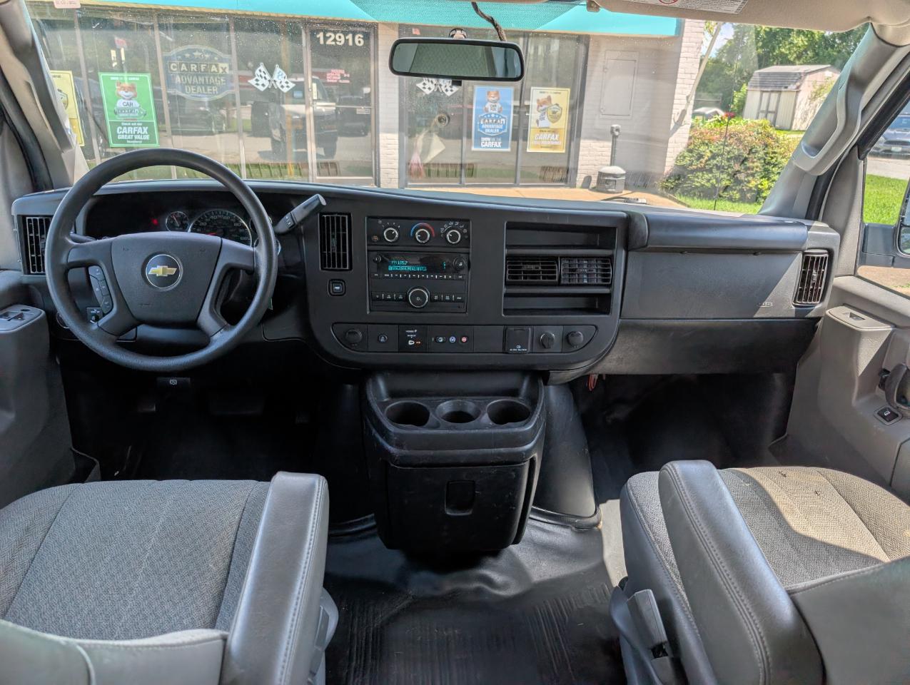Chevrolet Express Cargo Van RWD 2500 135" 2021