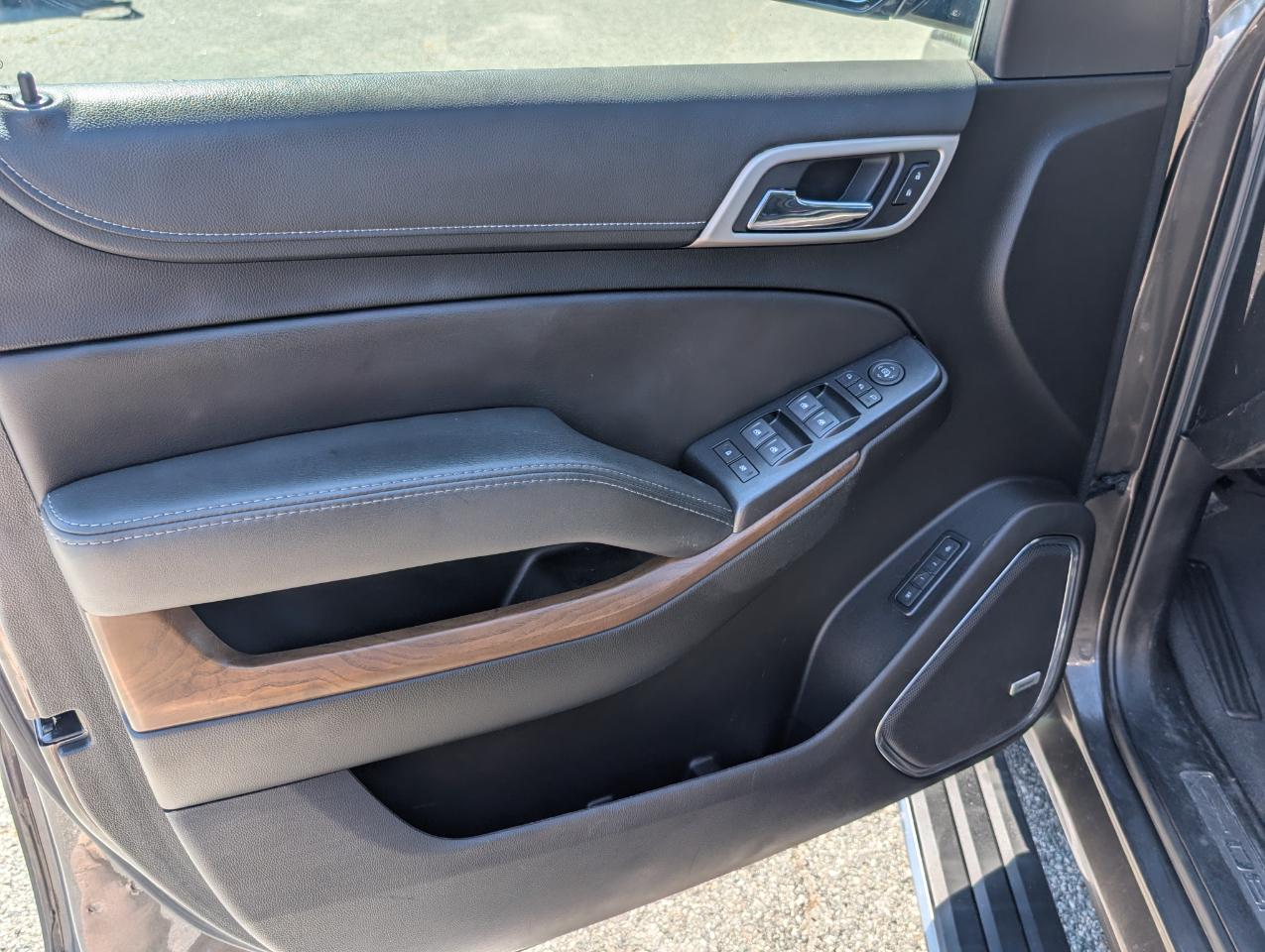 GMC Yukon XL Denali 4WD 2019