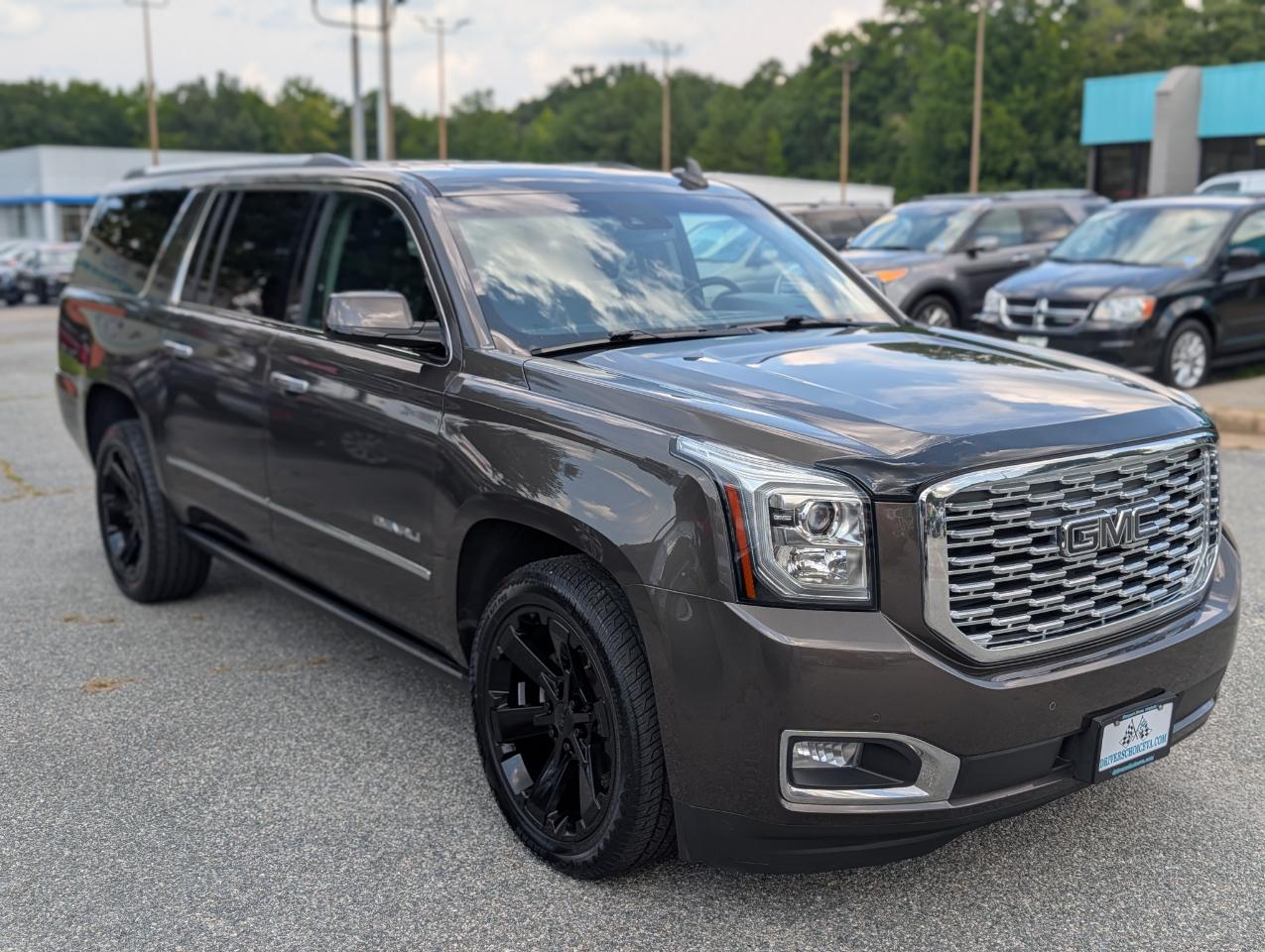 GMC Yukon XL Denali 4WD 2019