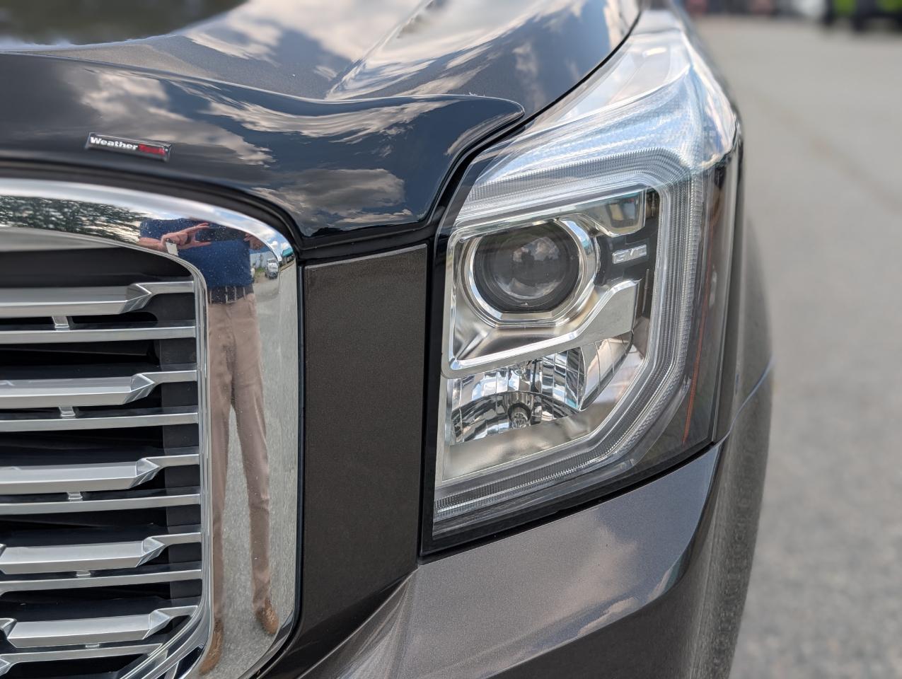 GMC Yukon XL Denali 4WD 2019