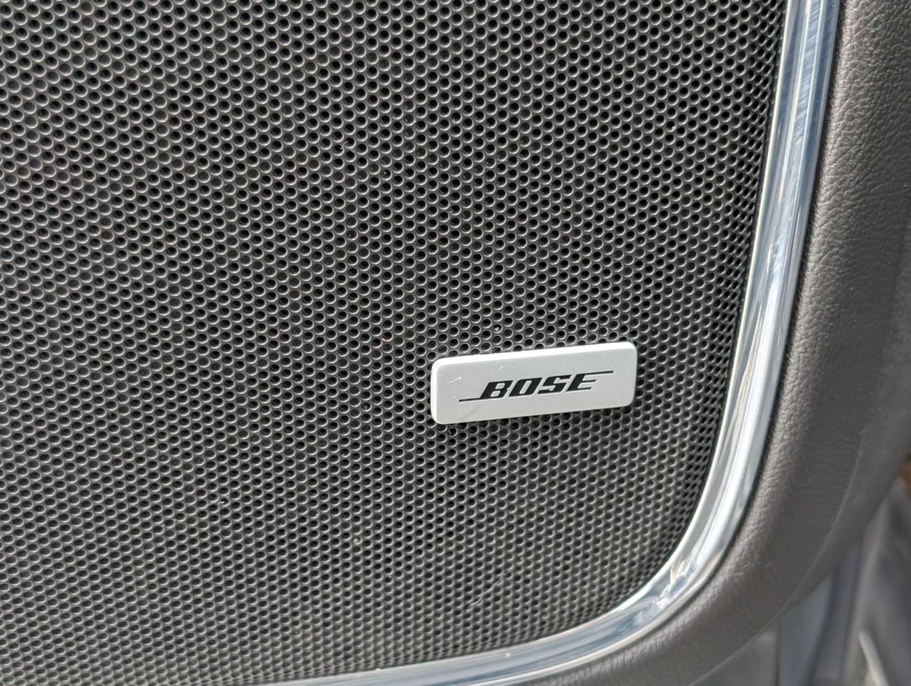 GMC Yukon XL Denali 4WD 2019