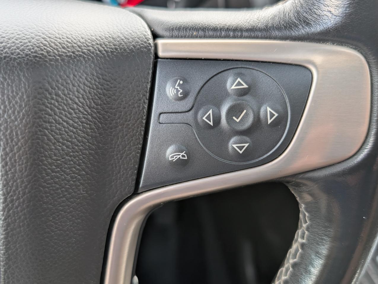 GMC Yukon XL Denali 4WD 2019