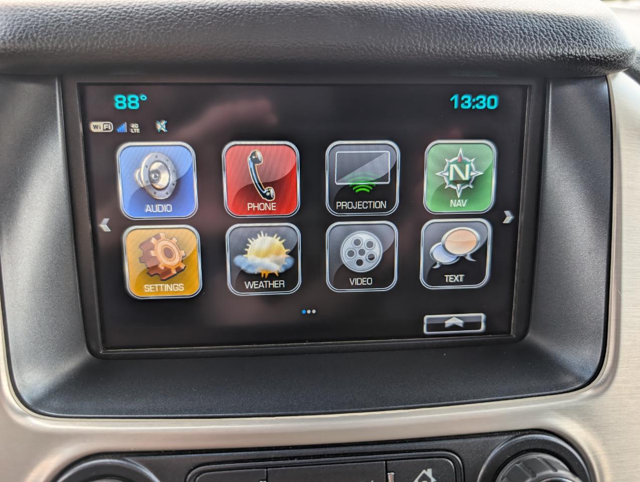 GMC Yukon XL Denali 4WD 2019