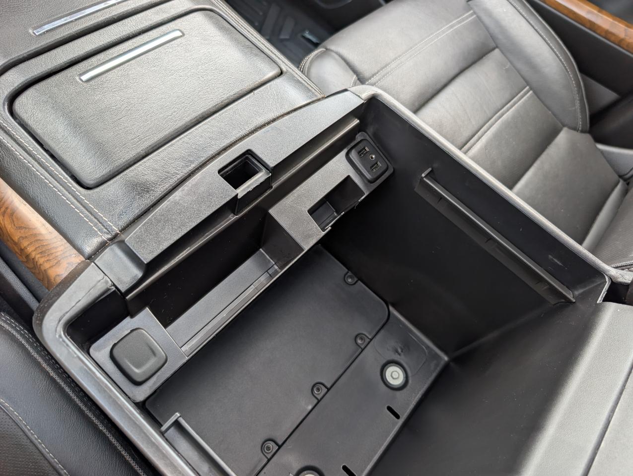 GMC Yukon XL Denali 4WD 2019