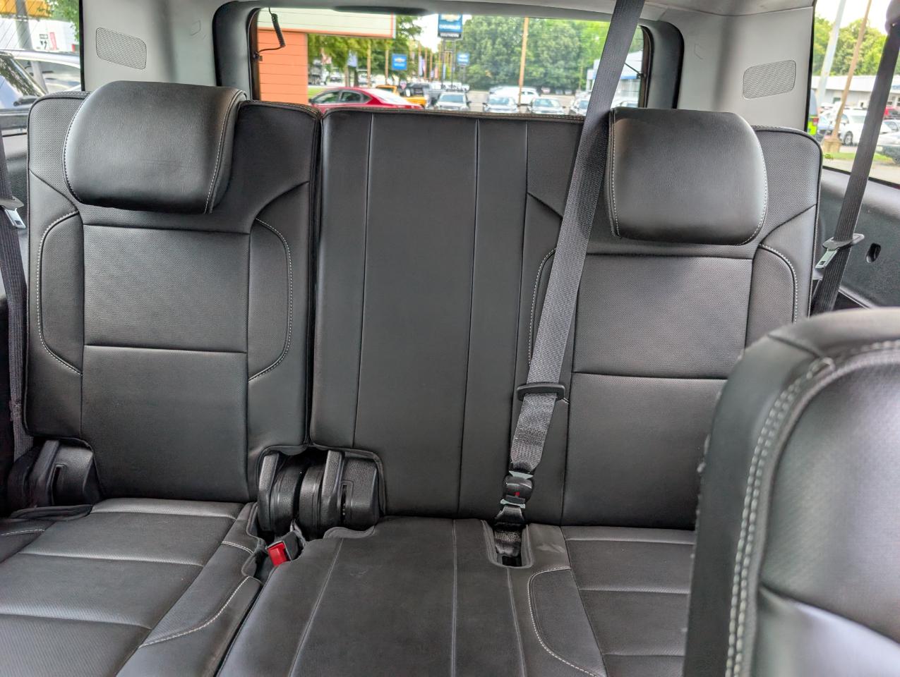 GMC Yukon XL Denali 4WD 2019