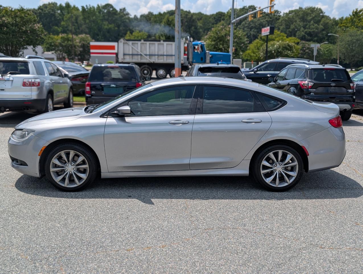 Chrysler 200  2015