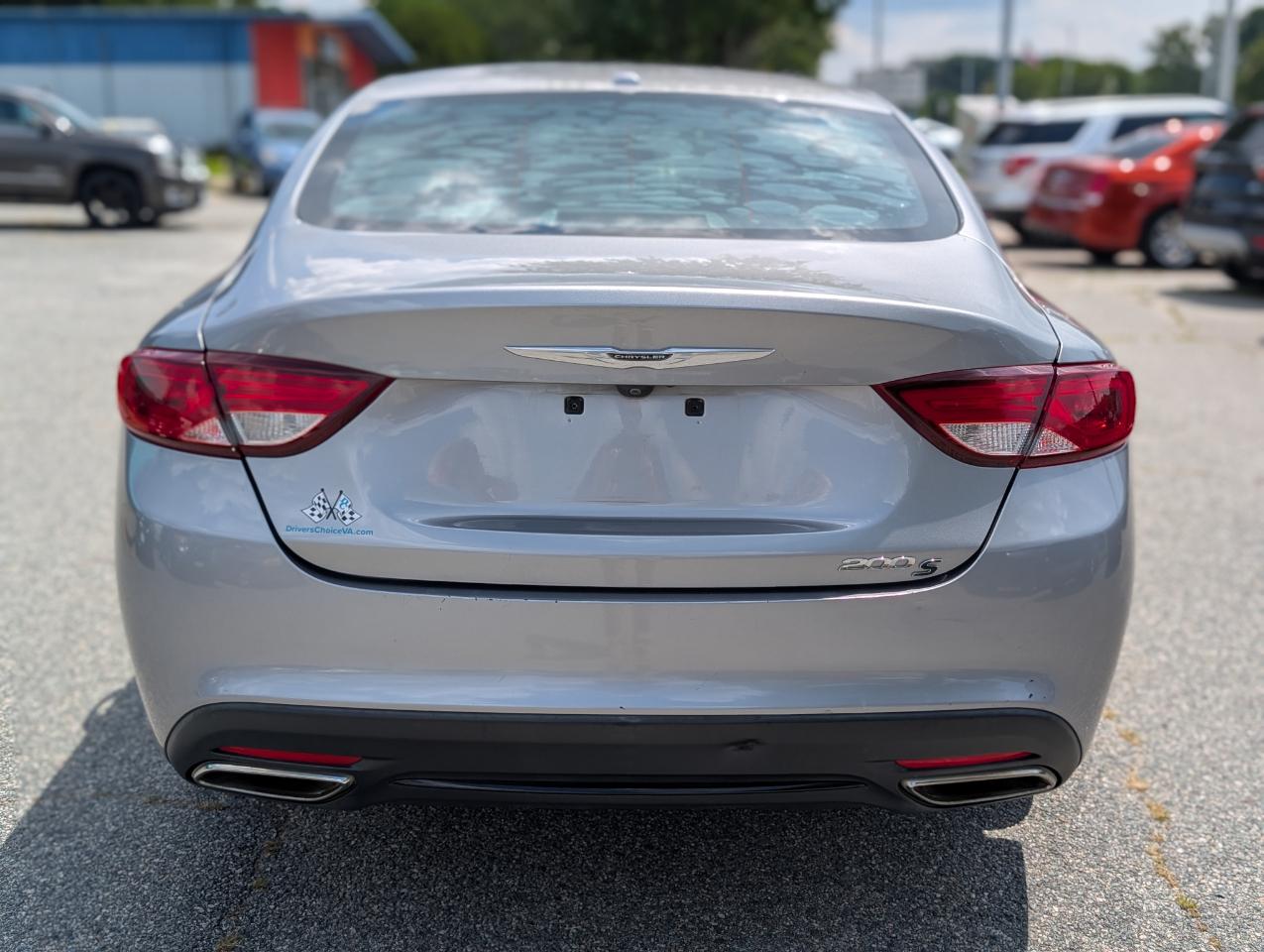 Chrysler 200  2015