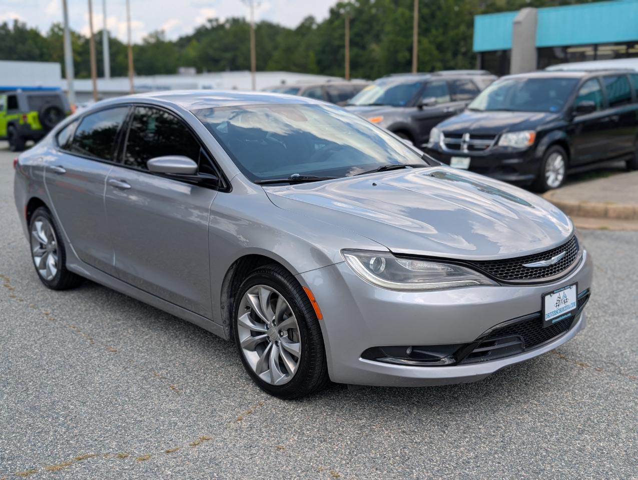 Chrysler 200  2015