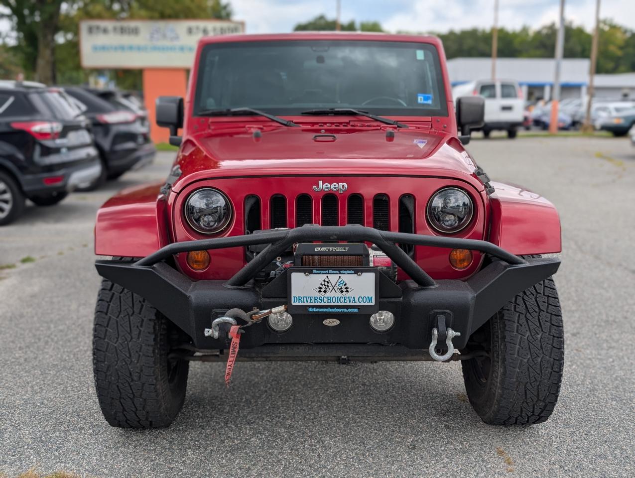 Jeep Wrangler Unlimited 4WD 4dr Sahara 2011
