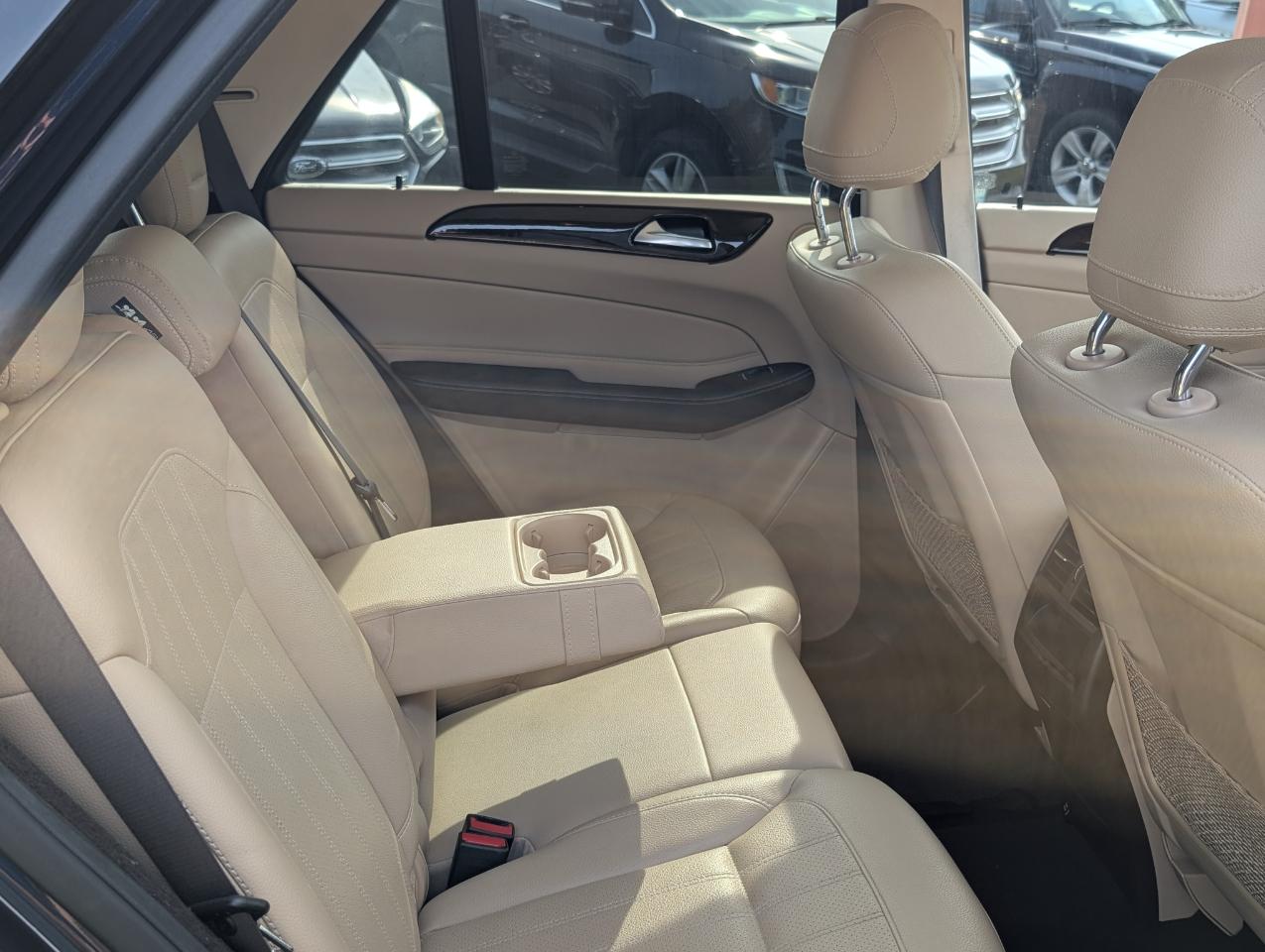Mercedes-Benz GLE  2016