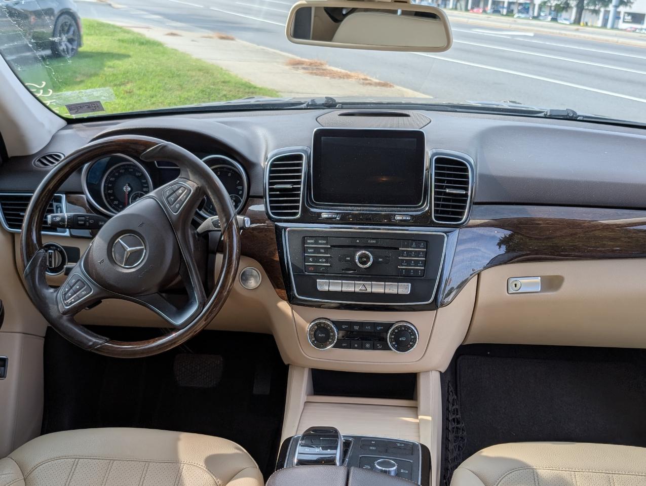 Mercedes-Benz GLE  2016