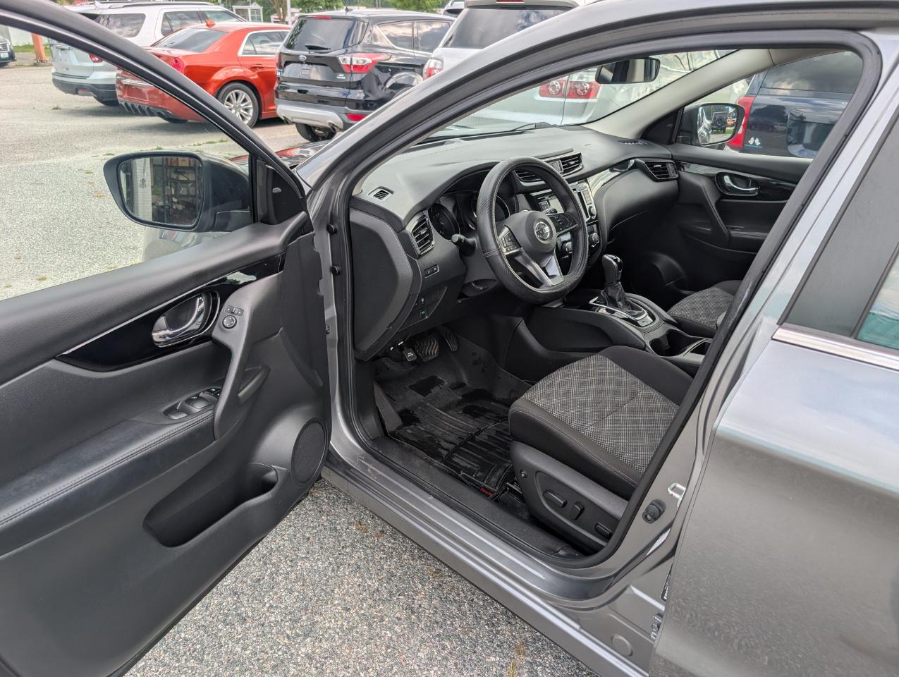 Nissan Rogue Sport SV 2019