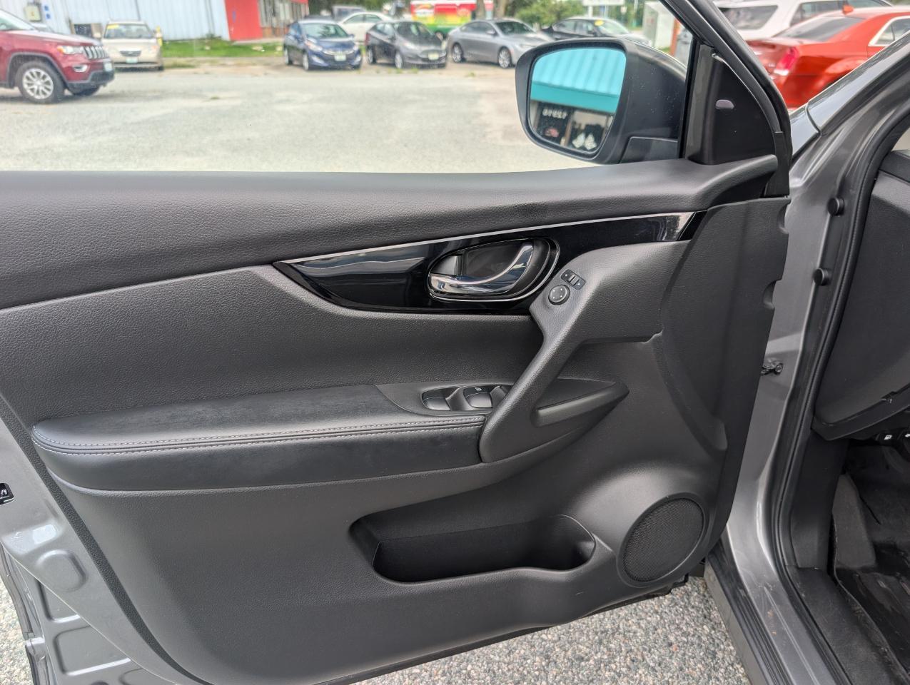 Nissan Rogue Sport SV 2019