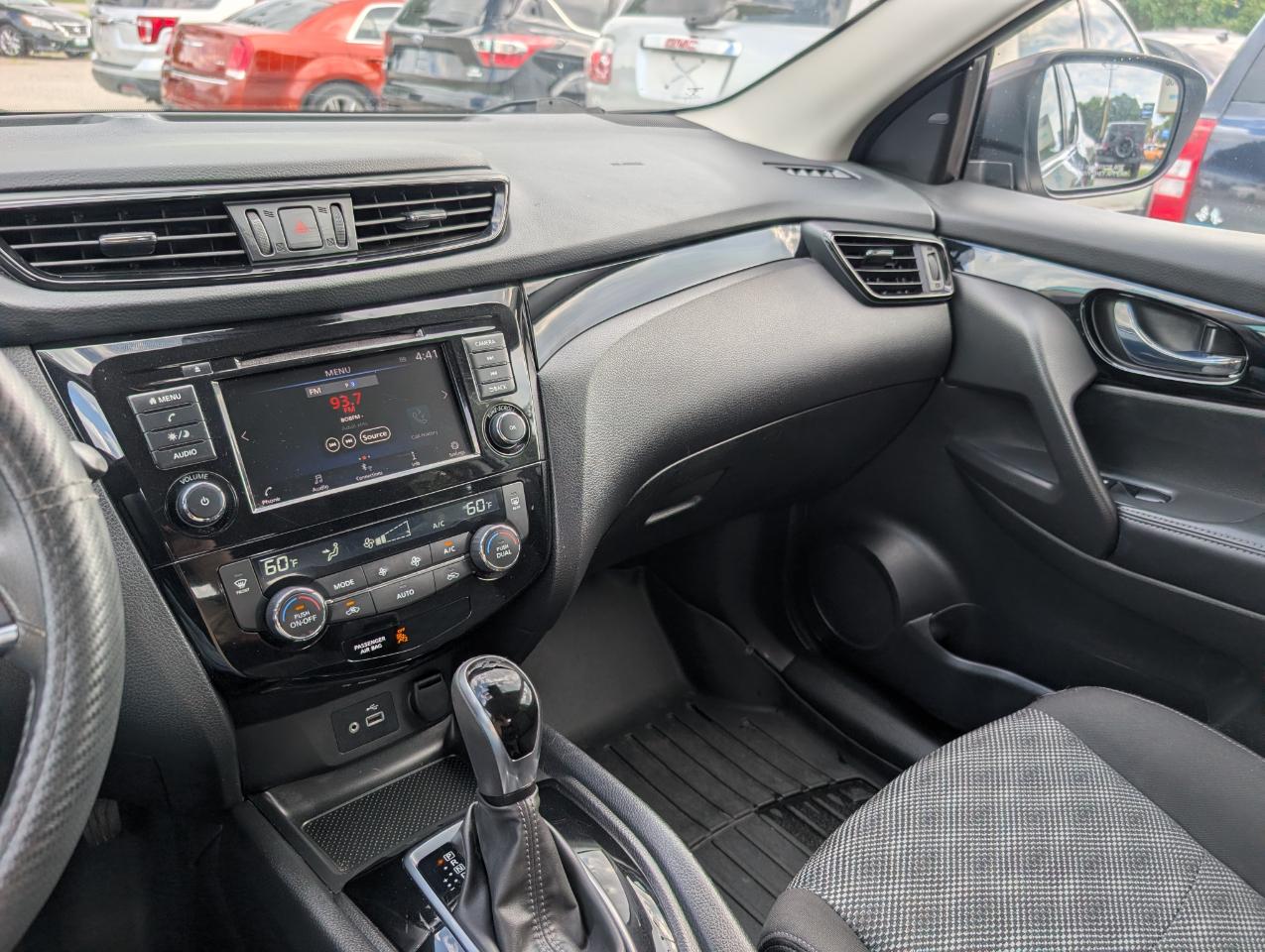 Nissan Rogue Sport SV 2019