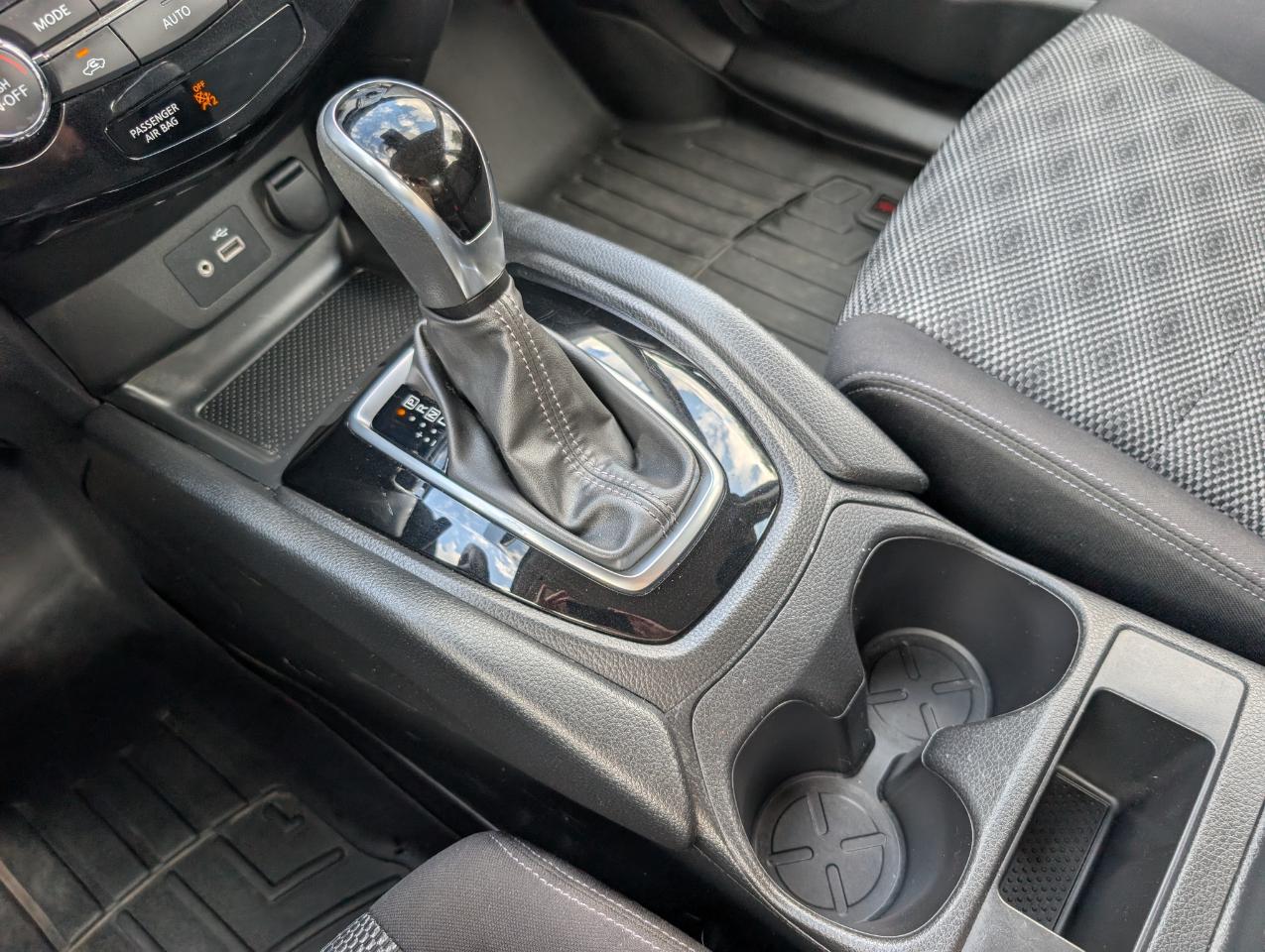 Nissan Rogue Sport SV 2019