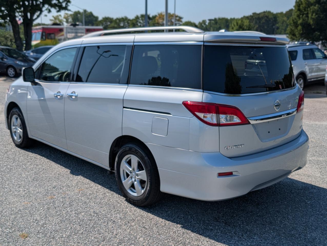 Nissan Quest SV 2017