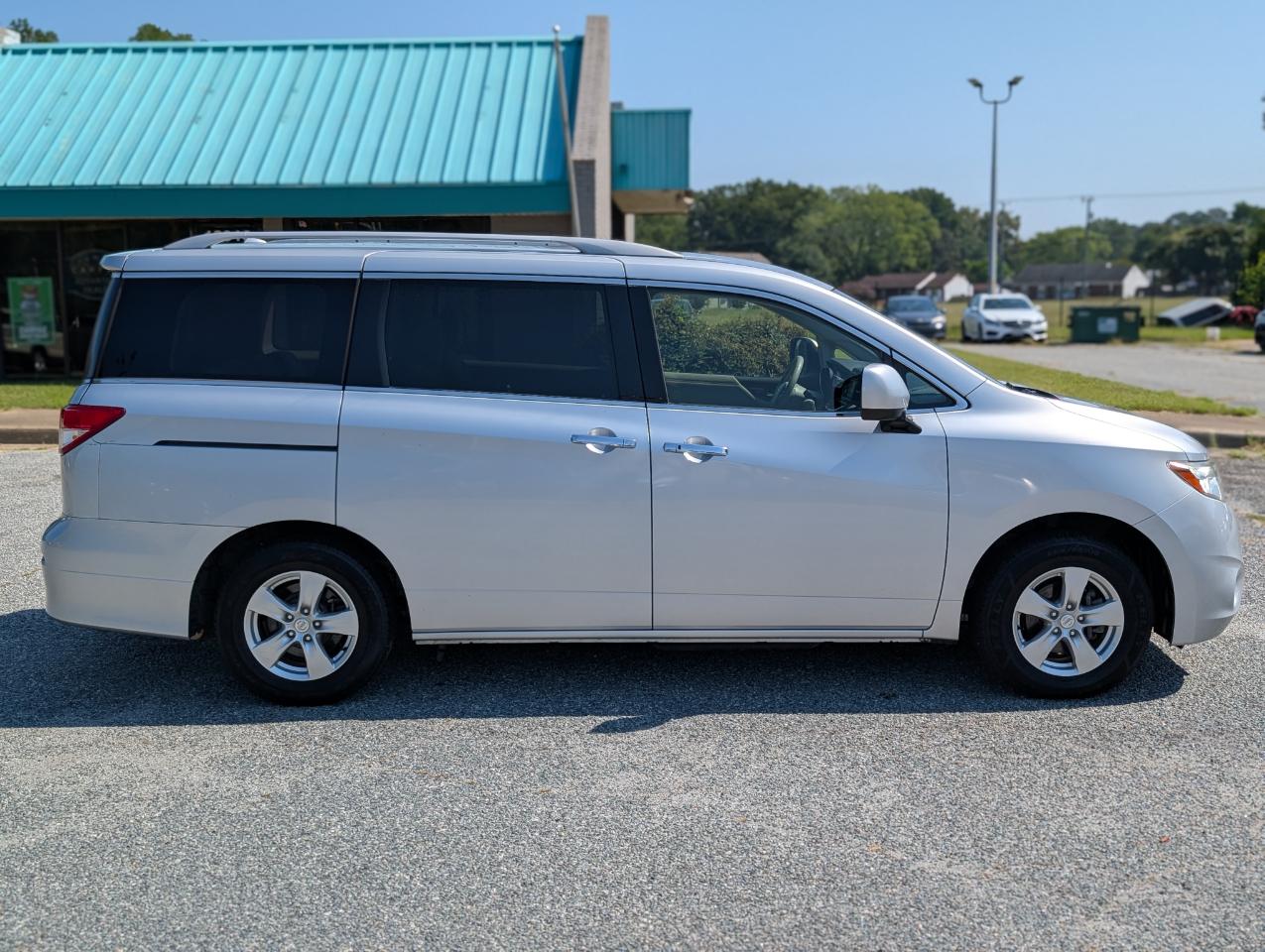 Nissan Quest SV 2017