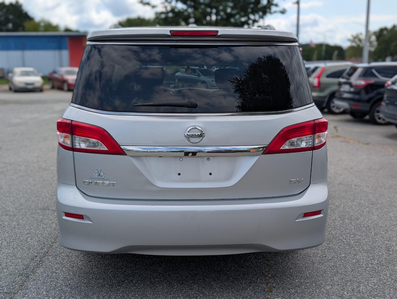Nissan Quest SV 2017