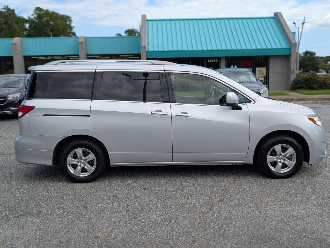 Nissan Quest SV 2017