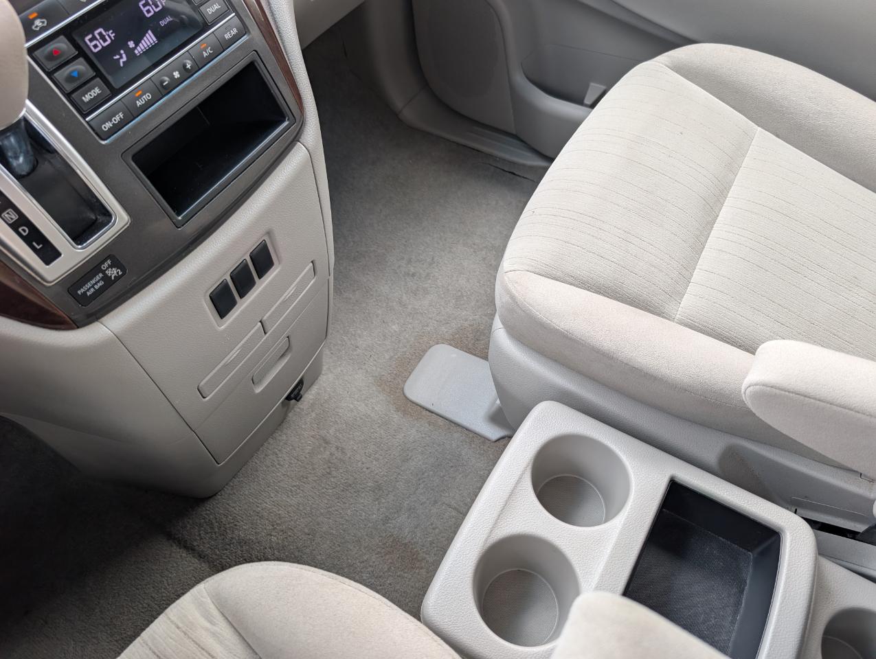 Nissan Quest SV 2017