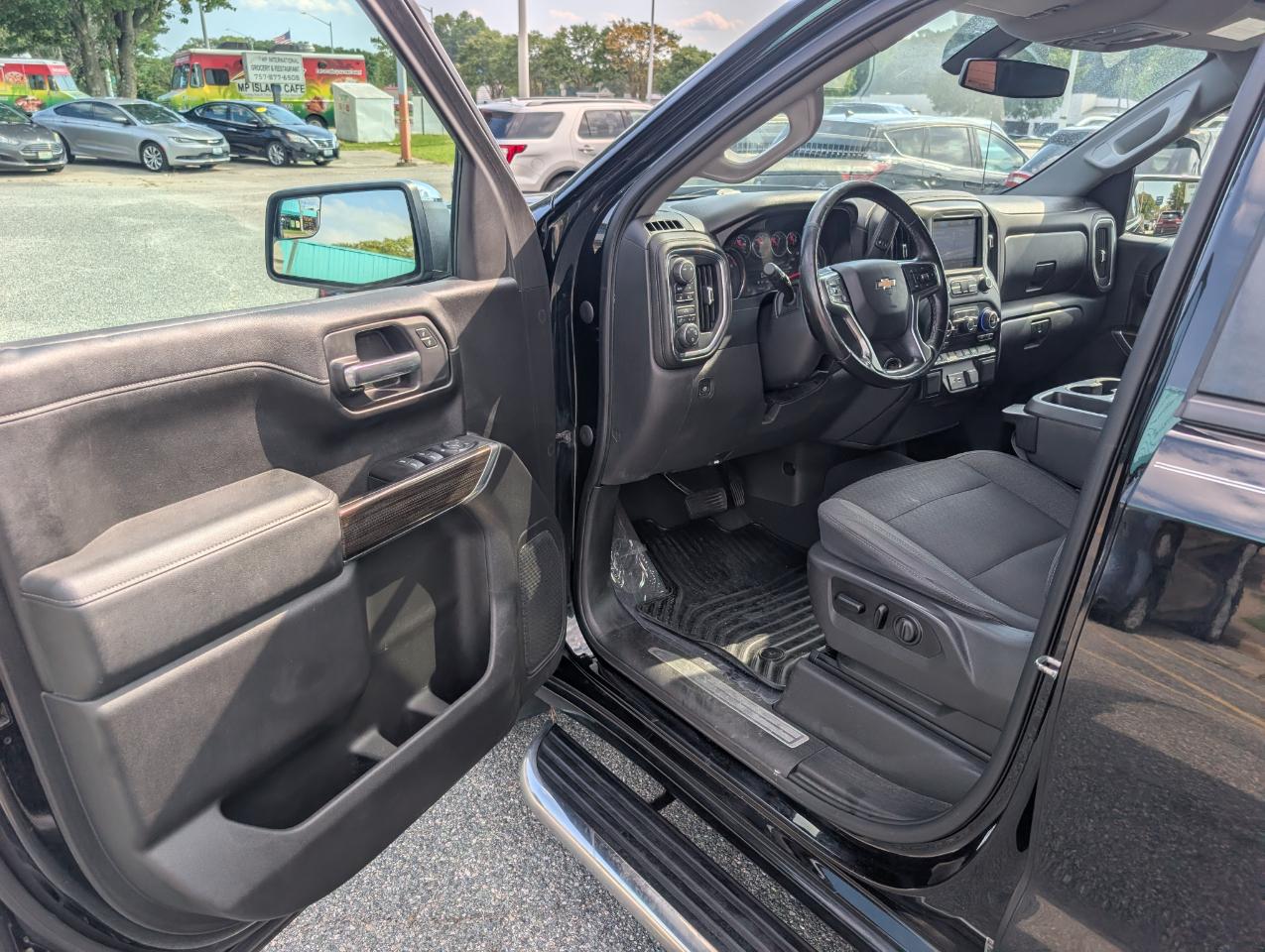 Chevrolet Silverado 1500 4WD Crew Cab 147" LT 2019
