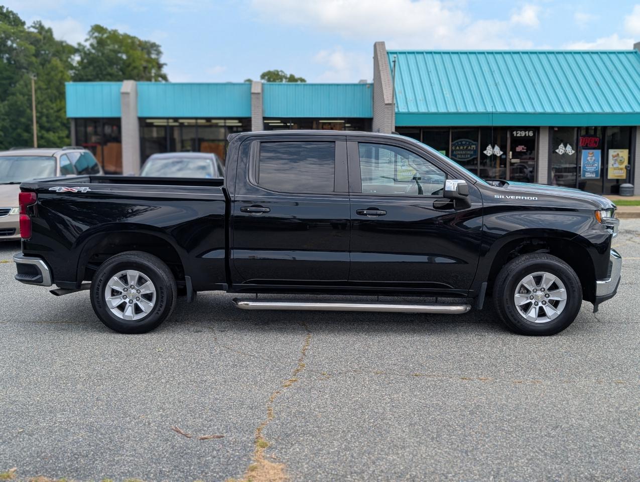 Chevrolet Silverado 1500 4WD Crew Cab 147" LT 2019